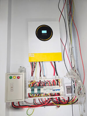 하이브리드 태양광 인버터 48V 단상 순수 정현파 8.5kw 11kw 오프 그리드 MPPT 내장 충전기 및 고서지 보호